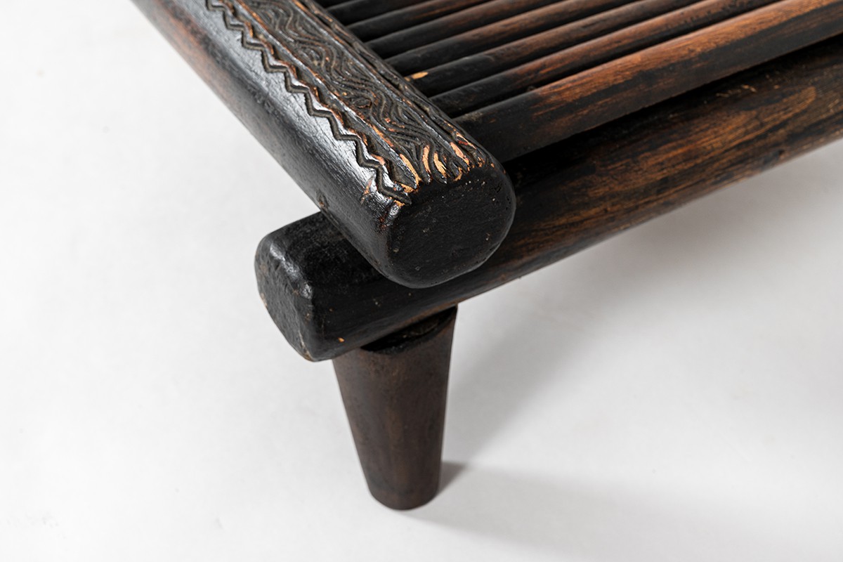 Table basse Senoufo bois noir design africain 1950