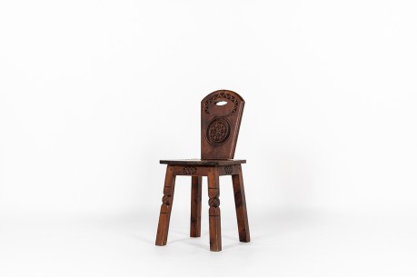 Chaise en sapin design breton 1950