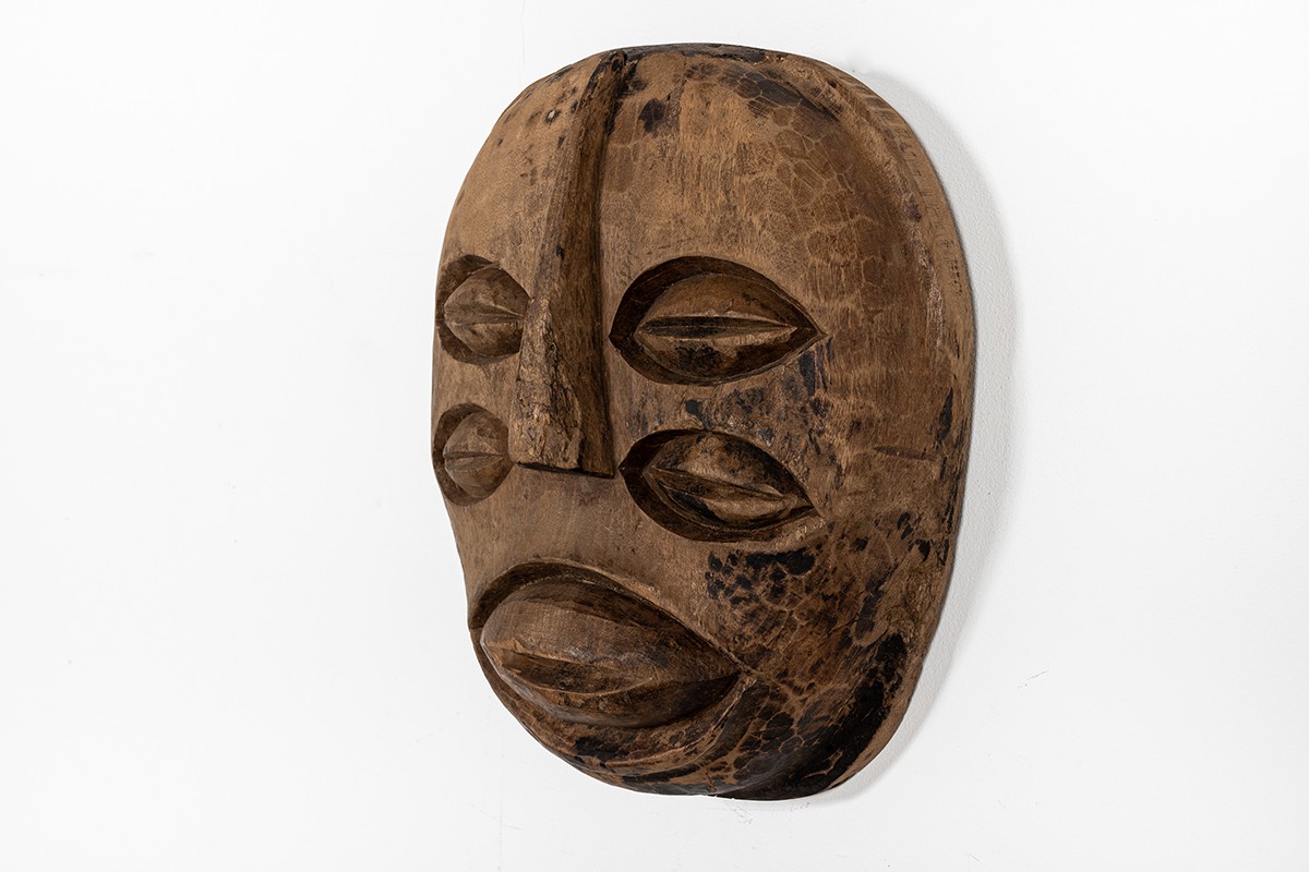 Wall mask African brutalist design 1950