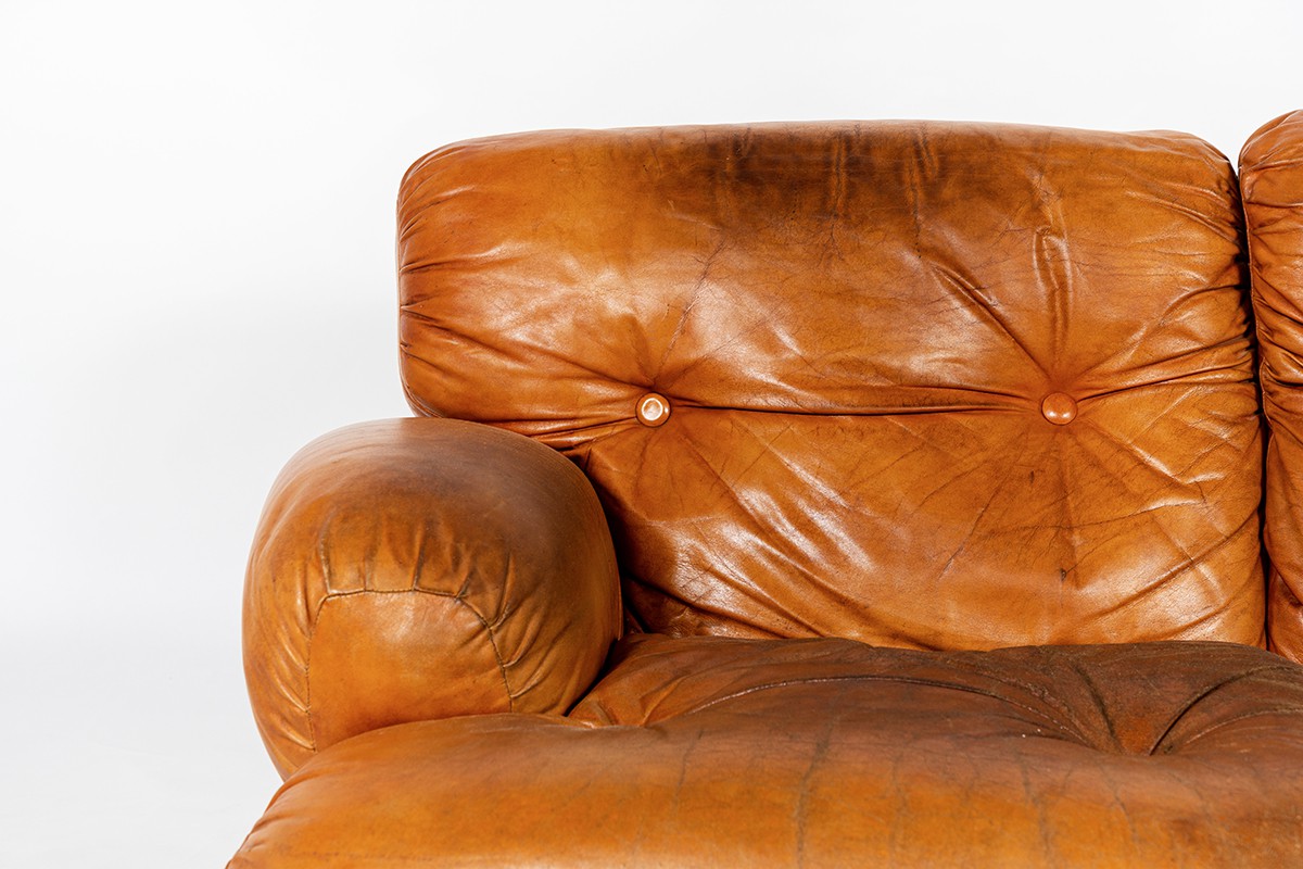 Canapé en cuir et palissandre design italien 1970