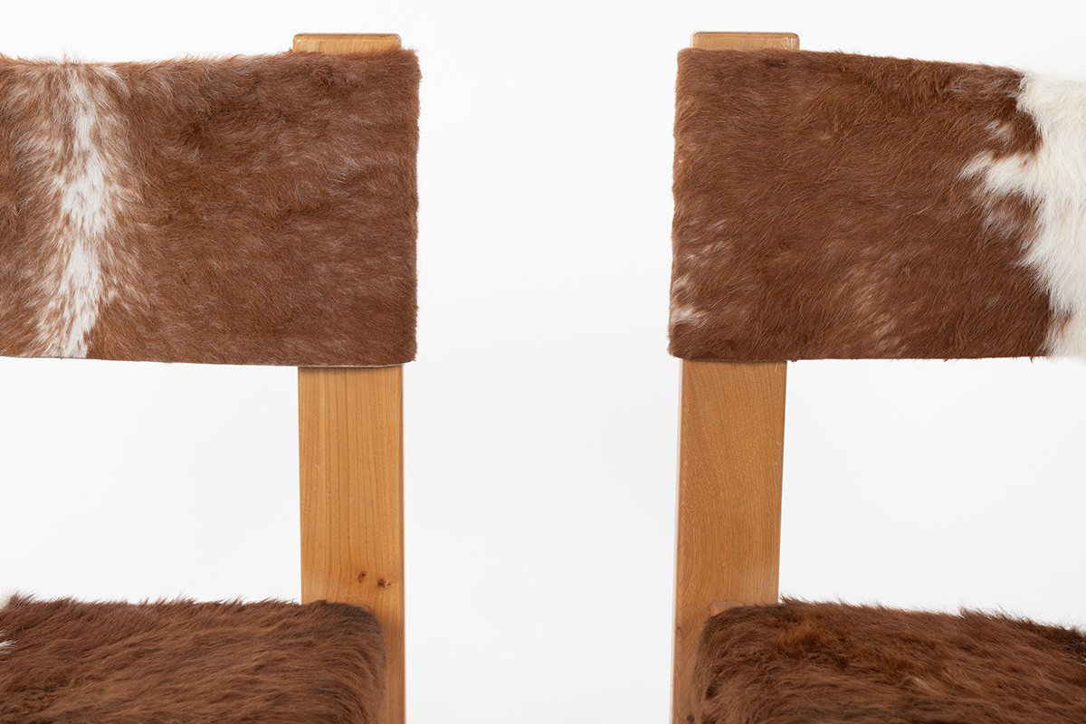 Low chairs in elm and cowhide edition Maison Regain 1980 set of 2