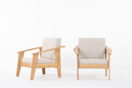 Fauteuils en chêne brossé et lin Maison Thevenon 1950 set de 2