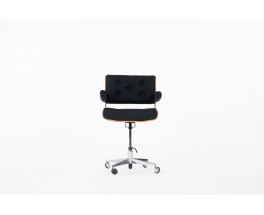 Fauteuil de bureau Alain Richard en noyer et lin noir 1970