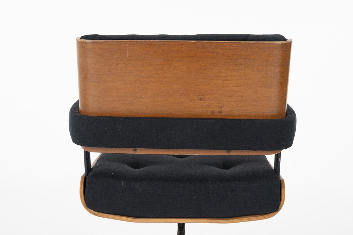 Alain Richard office armchairs in walnut and black linen 1970