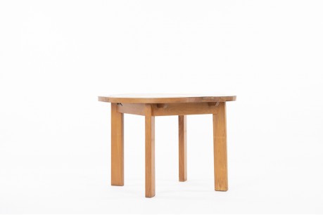Round dining table in elm edition Maison Regain 1980