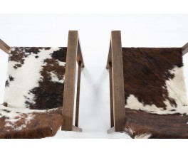 Fauteuils en chêne et peau de vache design reconstruction 1950 set de 2