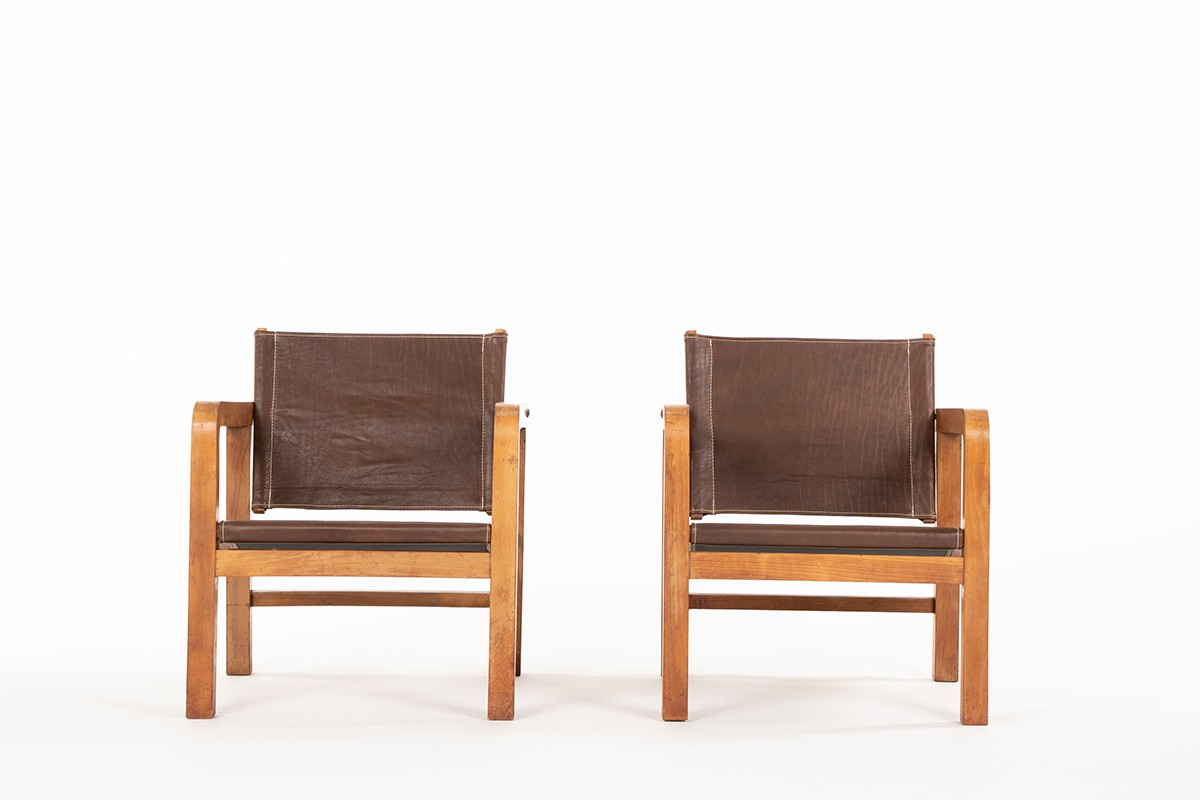 Djo Bourgeois armchairs in oak and brown leather 1930 set of 2
