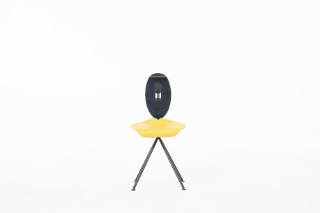 Chaise Carlo Forcolini modèle Miro métal noir jaune édition Alias 1989