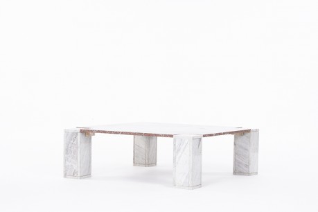 Square coffee table in red and white marble 1980