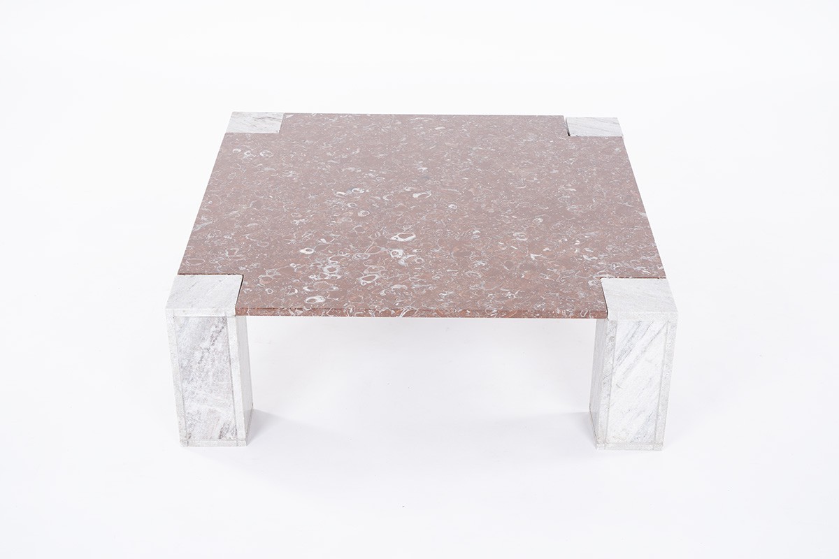 Square coffee table in red and white marble 1980
