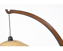 Lampadaire en bois et abat-jour rotin design italien 1950