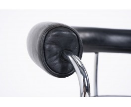 Fauteuils Charlotte Perriand modèle LC7 chrome et cuir noir édition Cassina 1970