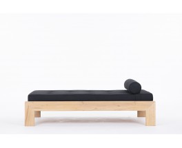 Daybed petit modèle en orme et tissu lin noir 1980