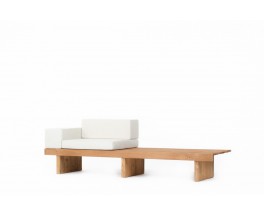 Banquette à lattes en sapin et coussins beige 1950