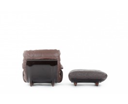 Fauteuil et repose pieds Michel Ducaroy modèle Marsala en cuir marron édition Ligne Roset 1970