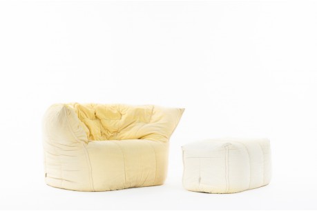 Fauteuil et repose-pieds Michel Ducaroy modèle Brigantin édition Ligne Roset 1980