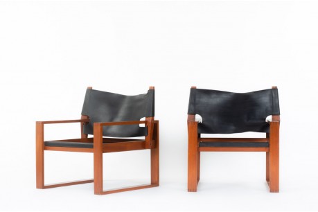 Fauteuils Svend Frandsen modèle Safari en teck et cuir noir design Danois 1966 set de 2