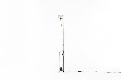 Achille and Pier Giacomo Castiglioni floor lamp model Toio 1st edition Flos 1962