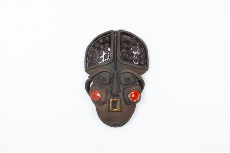 Wall mask in ceramic African design