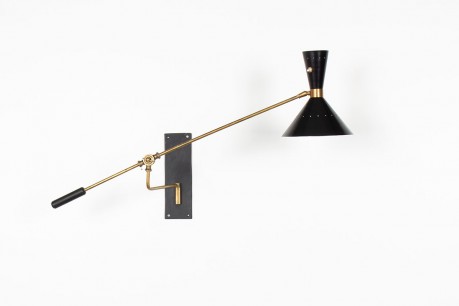 Applique diabolo à contrepoids en laiton et laque noire 1950