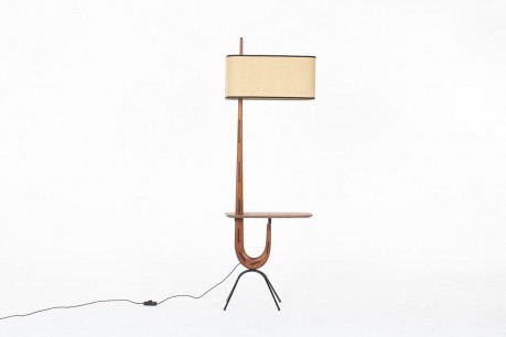 Lampadaire modèle Girafe à tablette en teck edition Rispal 1952