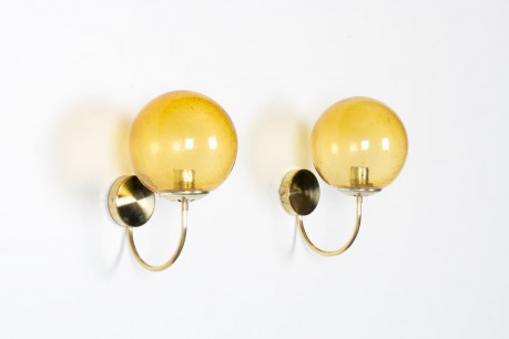 Appliques en laiton et verre fumé édition Parscot 1970 set de 2