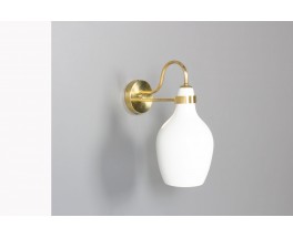 Applique en laiton et opaline édition Stilnovo 1950