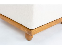 Paire de chauffeuses Guillerme et Chambron – Chêne et tissu beige, édition Votre Maison 1950