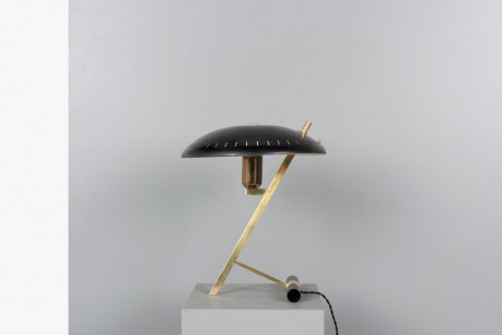 Lampe Louis Kalff modèle Z en laiton et métal noir édition Philips 1950