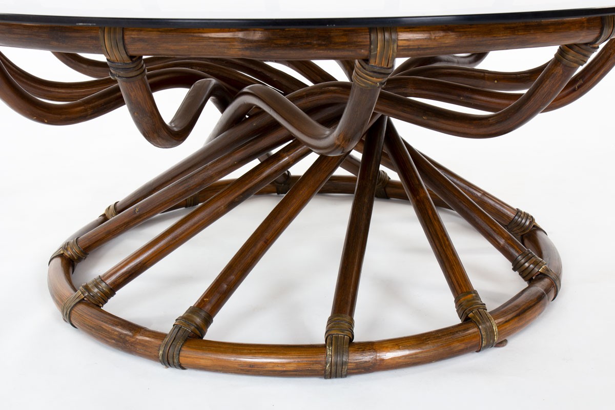 Table basse Bernard Govin modèle rond en bambou et verre édition Eguizier 1976