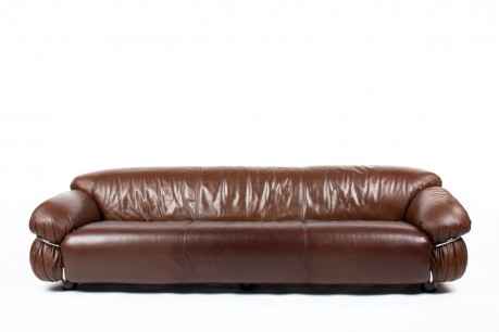 Gianfranco Frattini sofa model Sesann edition Cassina 1970