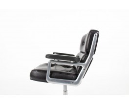 Fauteuil de bureau Eames modèle Lobby en cuir édition Mobilier International 1960