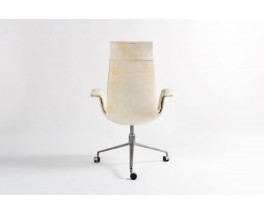 Fauteuil de bureau Preben Fabricius et Jorge Kastholm modele 6725 en cuir blanc edition Kill International 1960